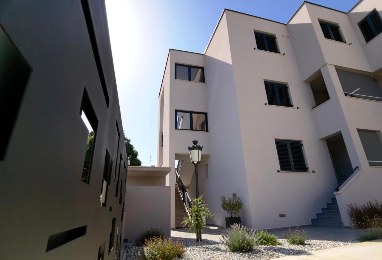 Stay In The Heart Of Porec - 50M To The Beach Bagian luar foto