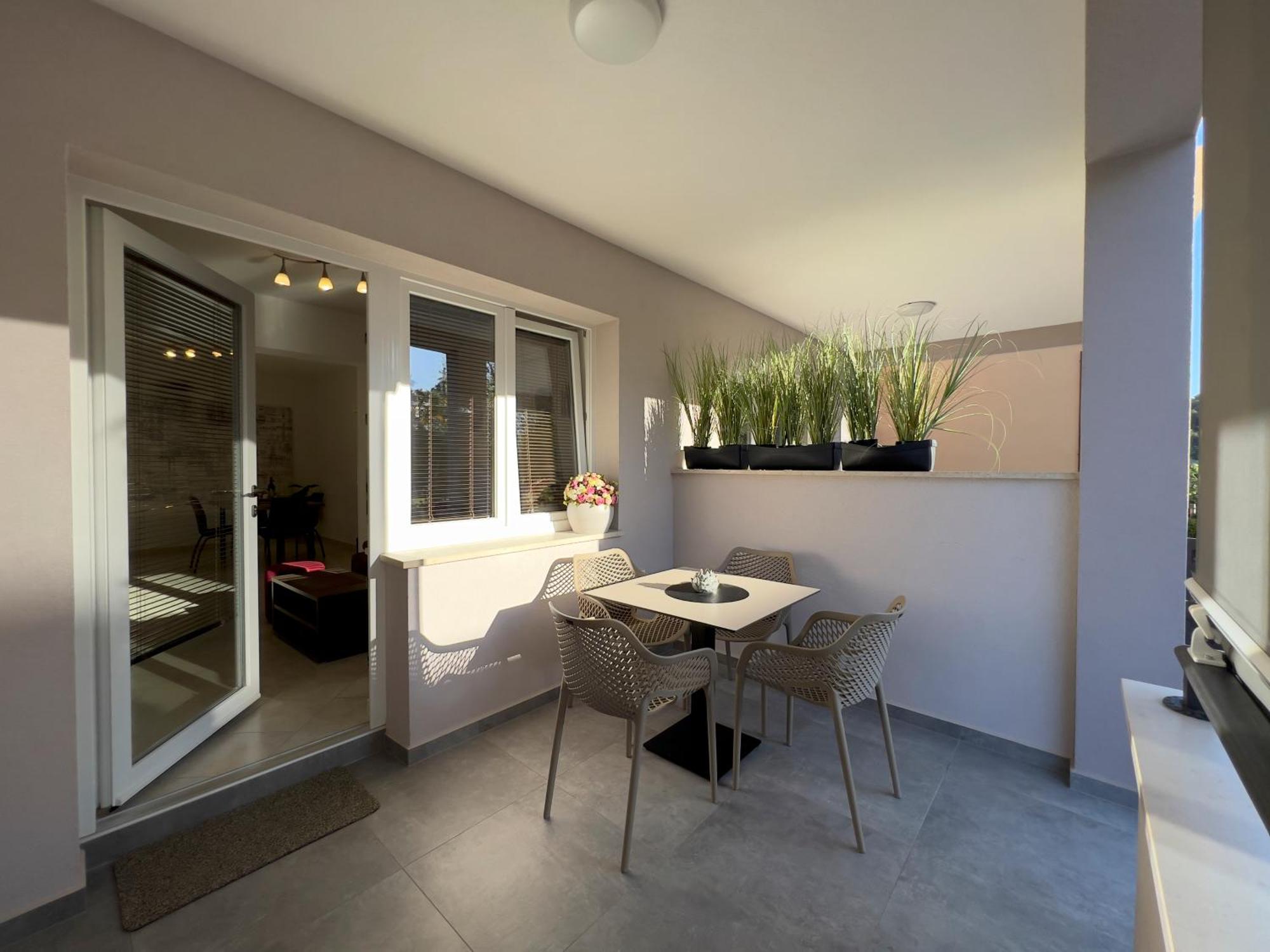 Stay In The Heart Of Porec - 50M To The Beach Bagian luar foto