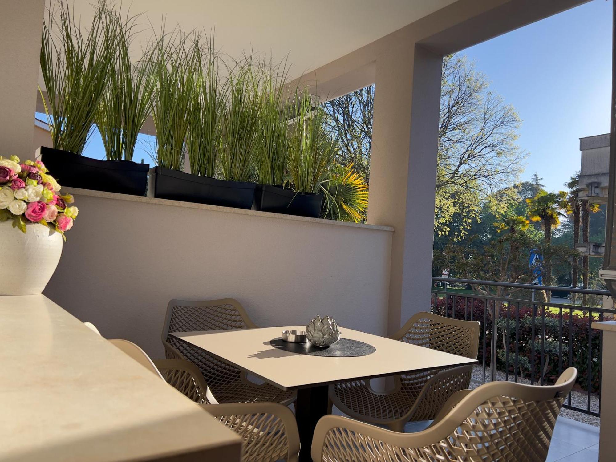 Stay In The Heart Of Porec - 50M To The Beach Bagian luar foto