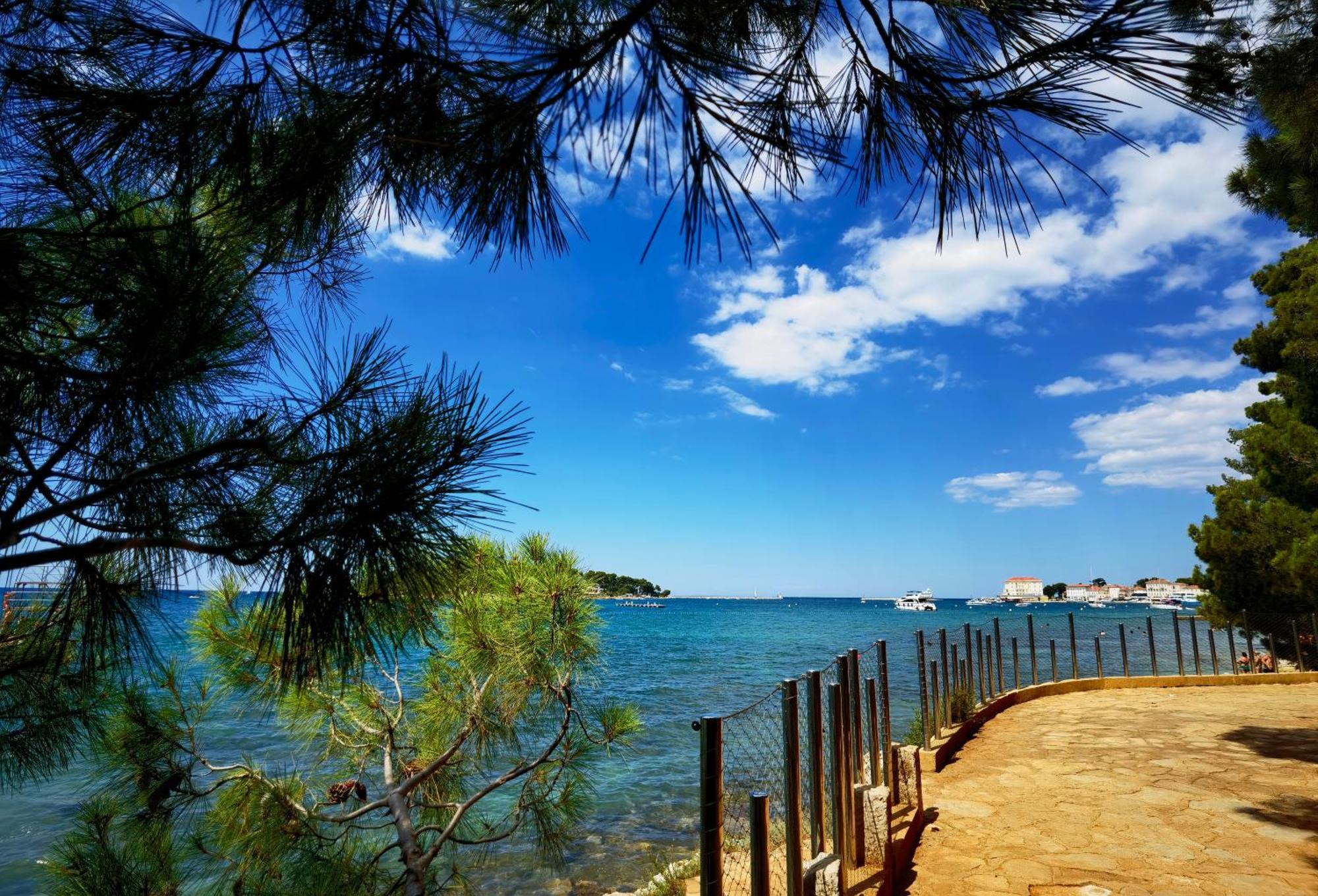 Stay In The Heart Of Porec - 50M To The Beach Bagian luar foto